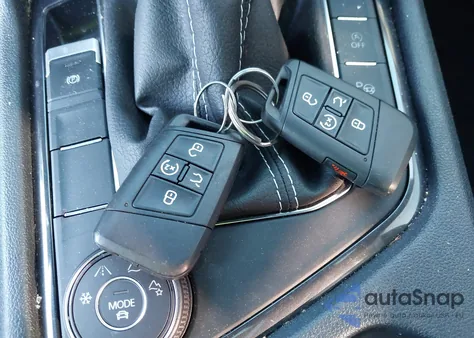 2023 Volkswagen Tiguan 2.0T Sel R-Line из США, поврежденный, VIN 3VV4B7AX7PM035904